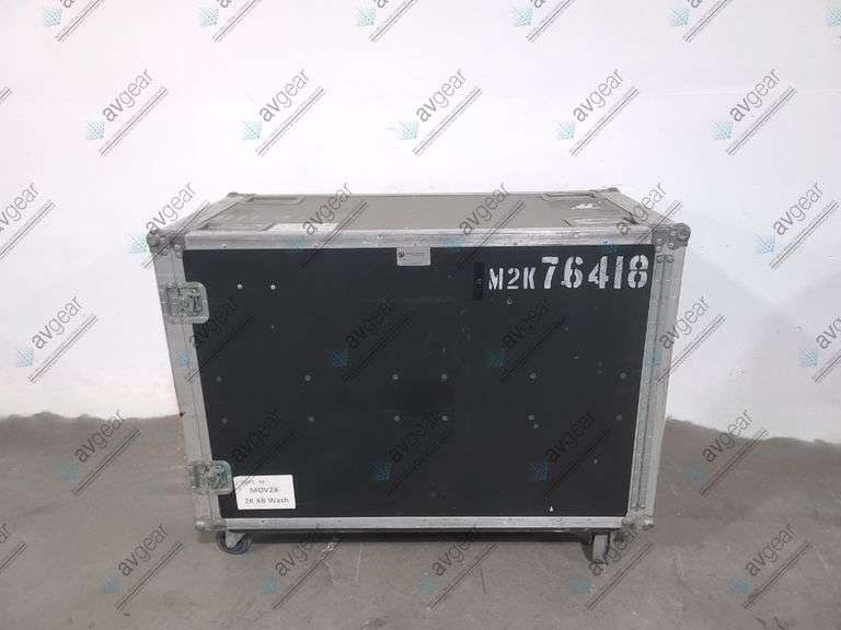 (2) Martin MAC 2000 Wash XB Moving Head Lights in Wheeled Hard Case (2028/6014 Fixture Hours)