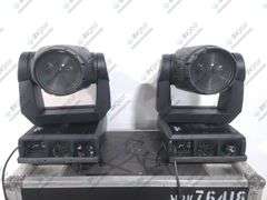 (2) Martin MAC 2000 Wash XB Moving Head Lights in Wheeled Hard Case (2028/6014 Fixture Hours)