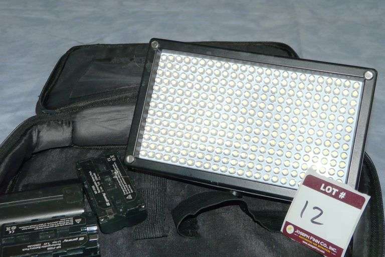 Genray D-7100T LED Variable-Color On-Camera Light with (3) Batteries in Pouch