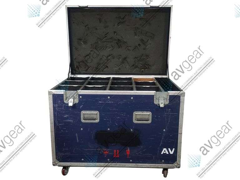 (12) ETC Source Four 750W Leko Lights in Wheeled Road Case (No Barrels/Lenses)