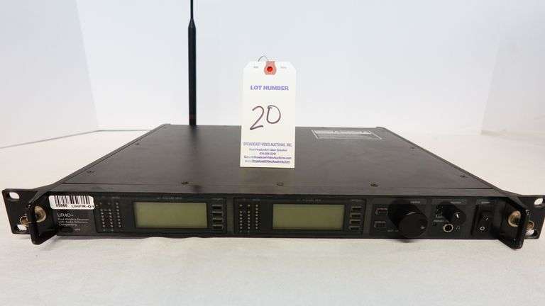 Shure UR4D+ G1 Dual Diversity UHF Wireless Microphone Receiver 470-530 MHz w/1-Antenna