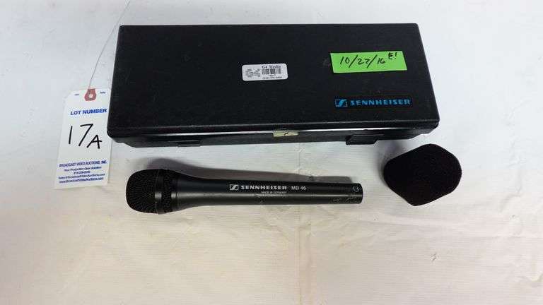 Sennheiser MD 46 Cardioid Dynamic Handheld Mic w/Windscreen & Case
