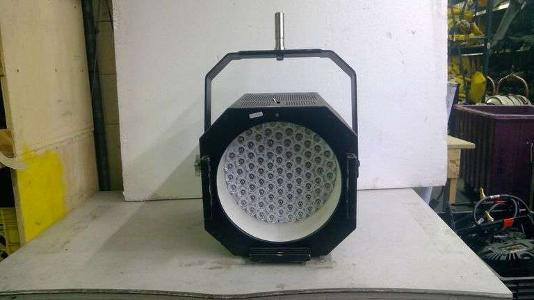 AAdynTech Punch Daylight LED Light w/ Filters Barn Door - No Case