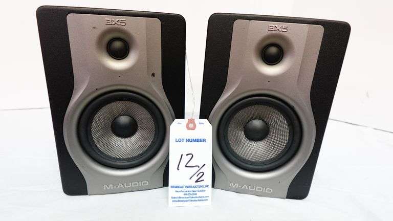 M-Audio BX5 Carbon 5" Powered Studio Monitor Speakers-Pair