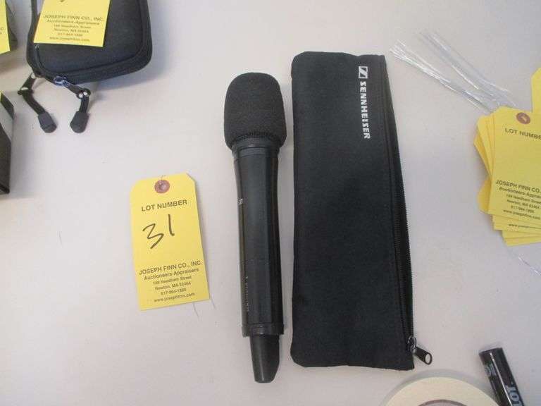 Sennheiser SKM 500-G4 H.H. Transmitter, Freq. 558 - 608 MHz, w/ E965 Capsule & Case