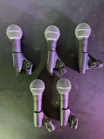 Lot 5: Shure SM58, Cardioid Dynamic Vocal Microphones