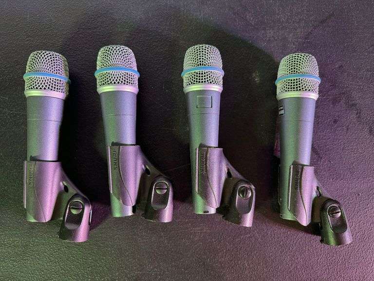 Lot 4: Shure Beta 57, Supercardioid Dynamic Instrument Microphones