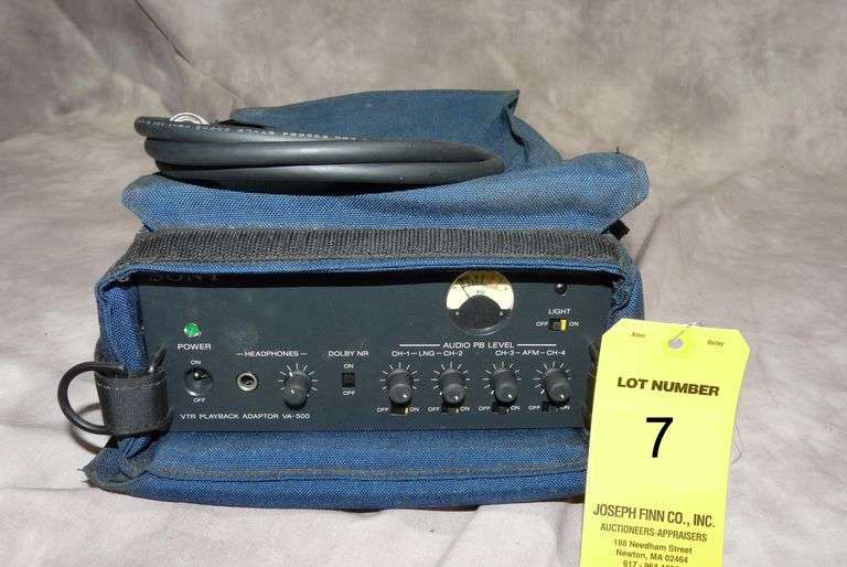 Sony VA-500 VTR Playback Adapter with Interconnect Cable in PortaBrace Carry Bag
