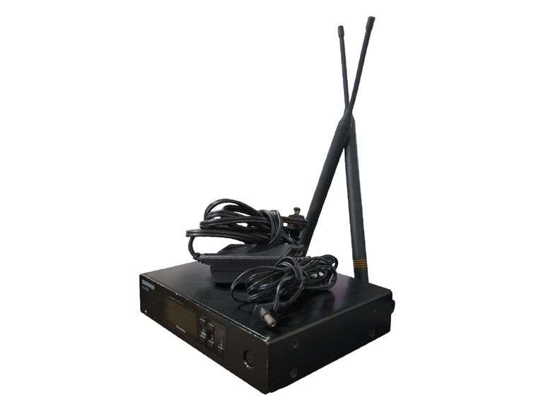 Shure QLXD4 Digital Wireless Receiver w/ (2) Antenna (H50 534-598 MHz)