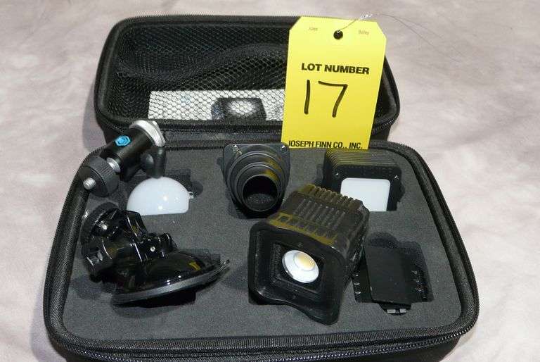 Lume Cube LC-V2 LED Cube Light with Acessories in Pouch