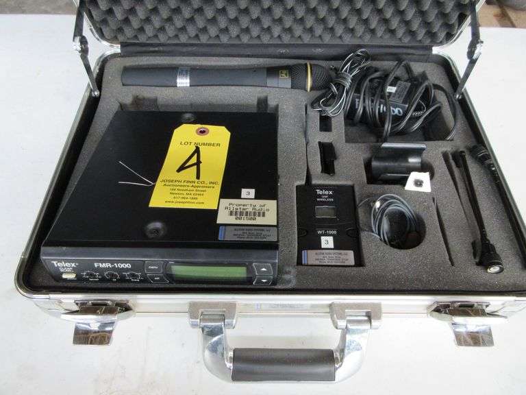 Telex FMR-1000 Clear Scan Wireless Mic Kit w/ Telex B WT-1000 UHF Belt Pack Transmitter, Telex FMR-1