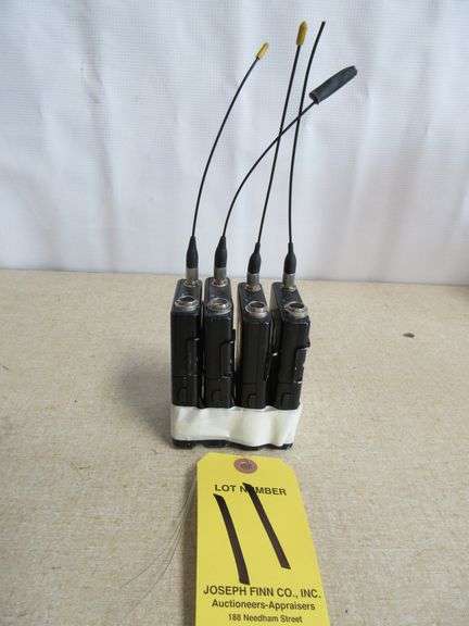 LOT (4) Shure UR1 Belt Pack Transmitters w/ Antennas, Freq. G1 470-530 MHz