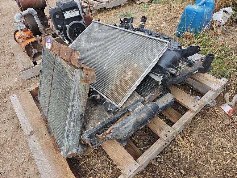 Freedom Freestyle Radiator (6) Assorted Radiators - Spankys Freedom Car Auctions
