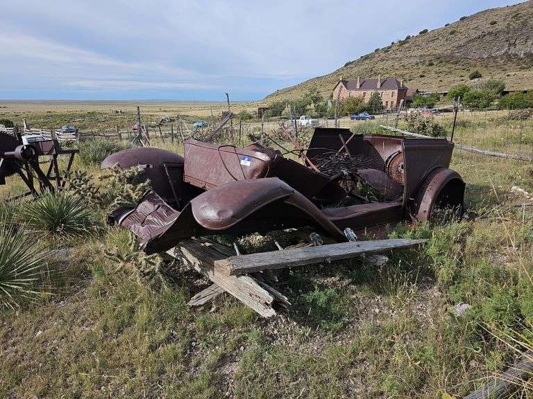 Metal Body, Frame & Fenders Ford Ford
