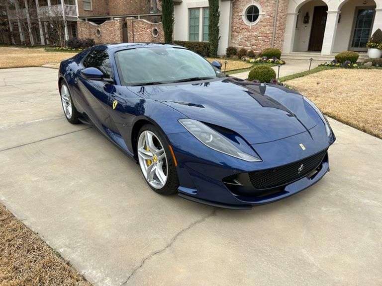 2021 Ferrari 812 GTS