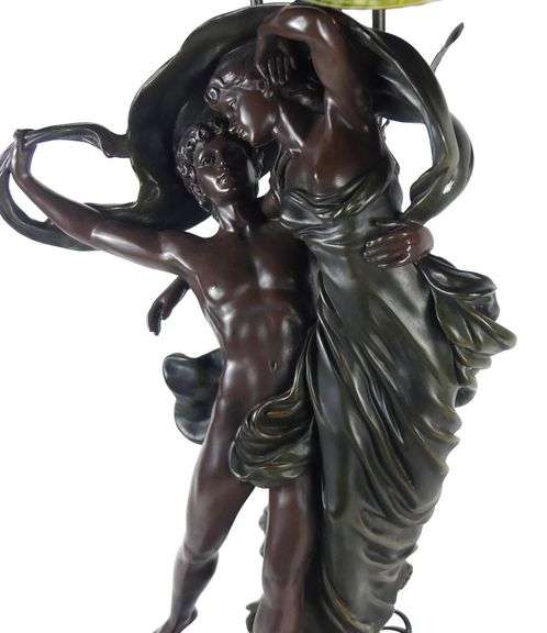 IMPRESSIVE TABLE LAMP