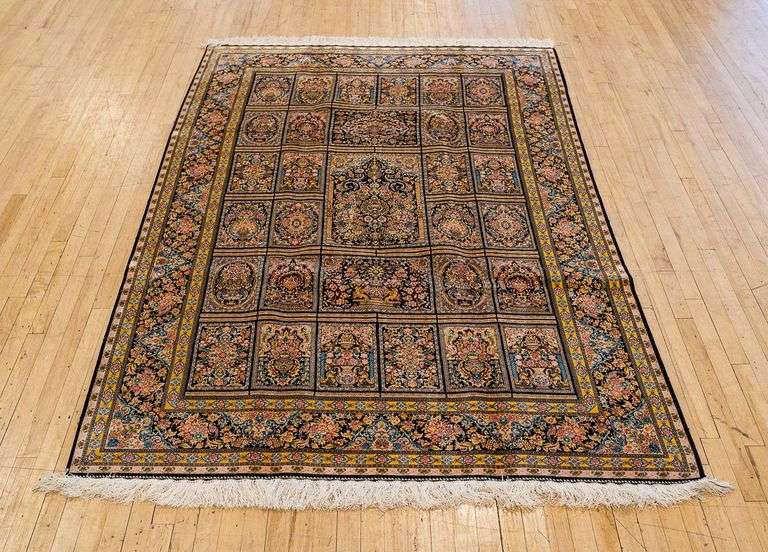 SILK GARDEN DESIGN RUG
