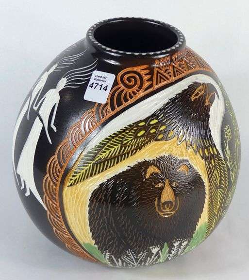 STEVE SMITH TALKING EARTH VASE