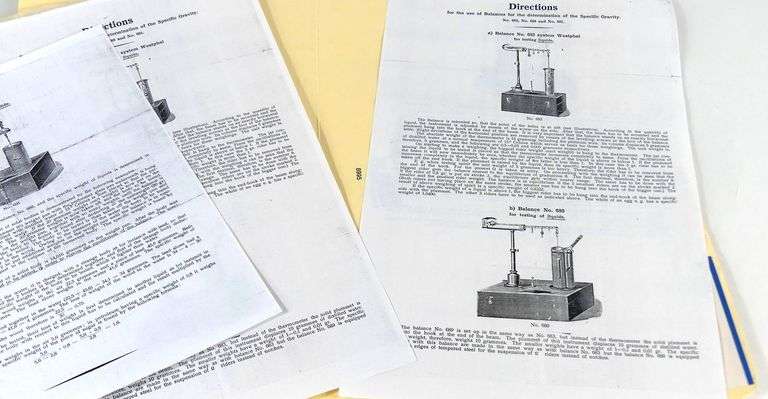 ANTIQUE SCIENTIFIC INSTRUMENT