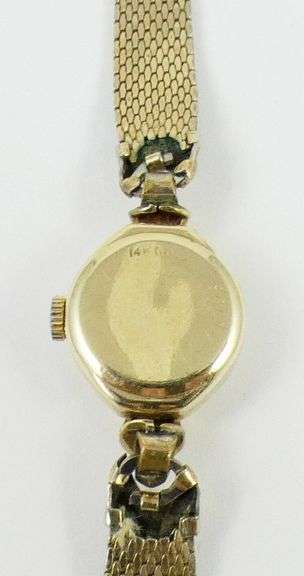LADIES' VINTAGE GOLD WATCH