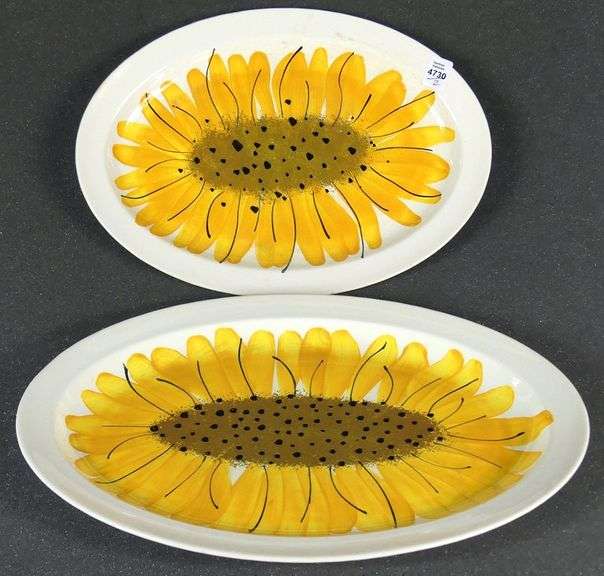 VERA NEUMANN SUNFLOWER PATTERN SERVING PLATTERS