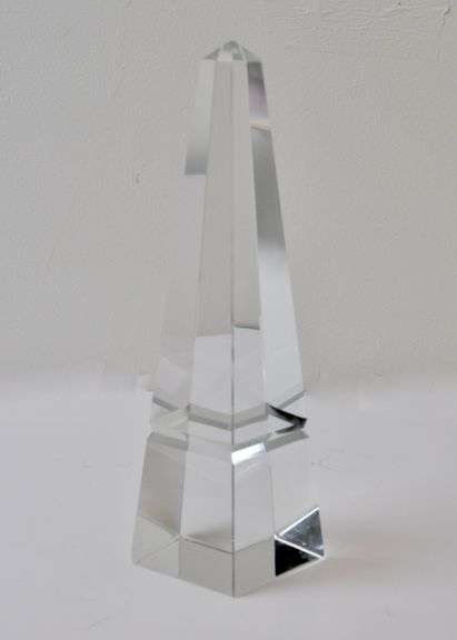 CRYSTAL OBELISK AND NORITAKE