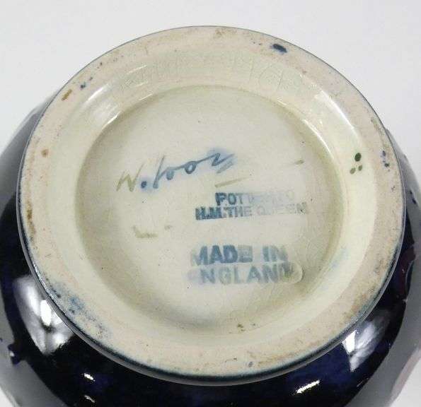 MOORCROFT CABINET VASE