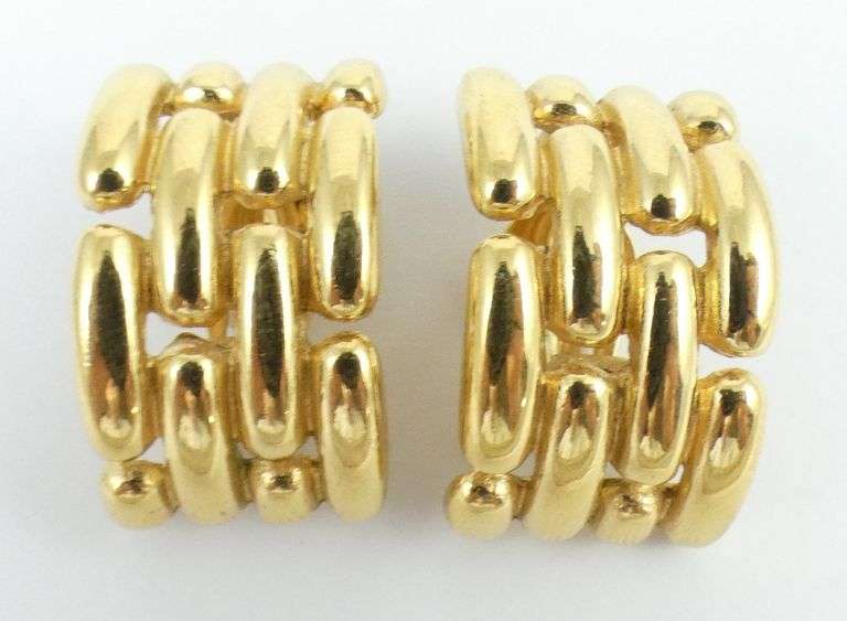 PAIR DESIGNER EAR CLIPS