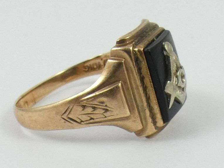 GOLD FRATERNAL RING