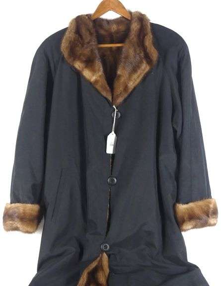 WOMEN'S FULL LENGTH MINK COAT