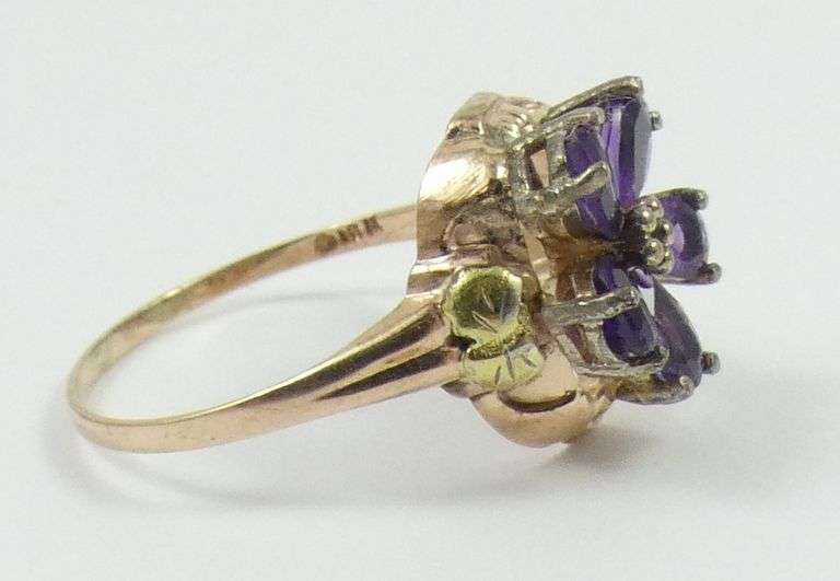 ANTIQUE/VINTAGE RING