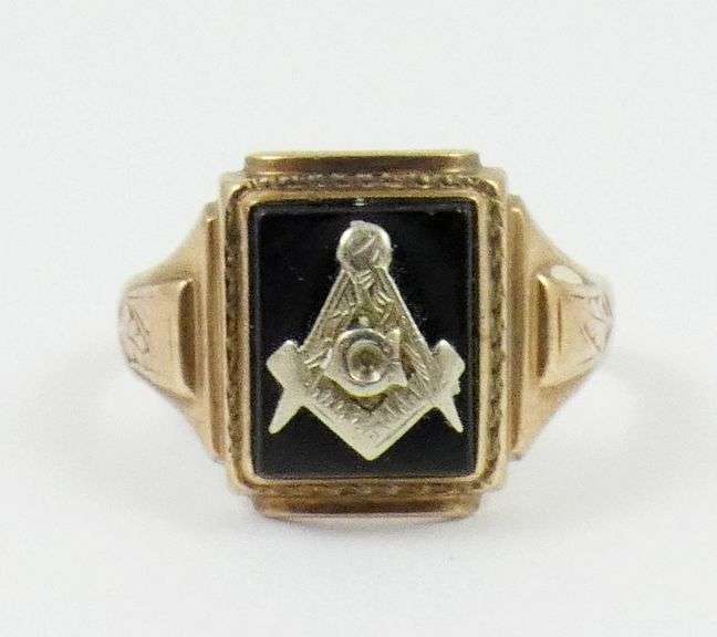 GOLD FRATERNAL RING