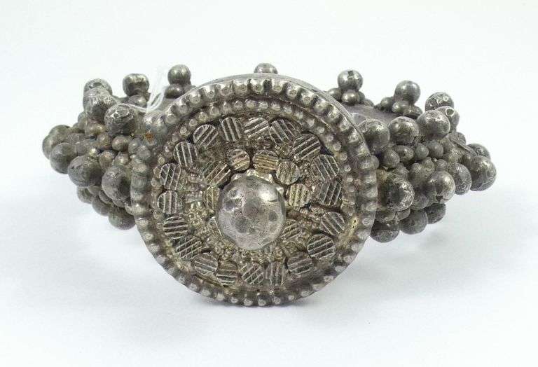 HEAVY MIDDLE EASTERN BRACELET