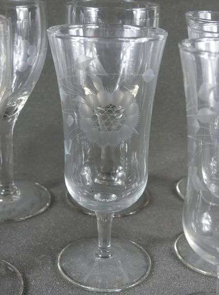 100 PIECES OF CORNFLOWER STEMWARE