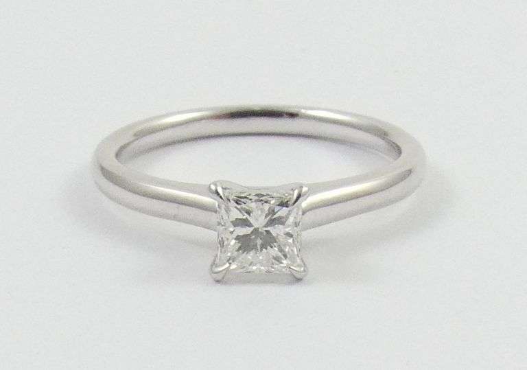 CERTIFIED DIAMOND RING