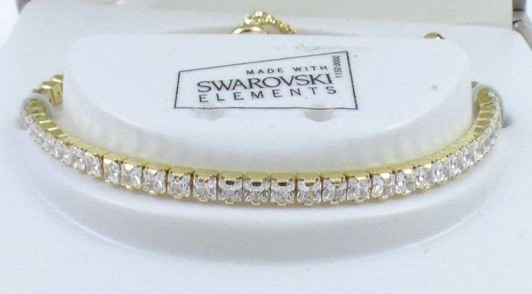 BRACELET, 2 PENDANTS