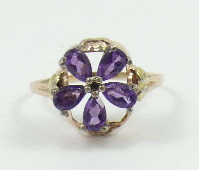 ANTIQUE/VINTAGE RING