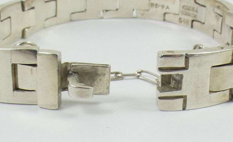STERLING SILVER BRACELET