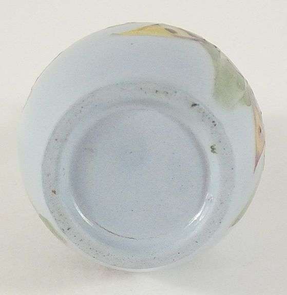 MOORCROFT CABINET VASE