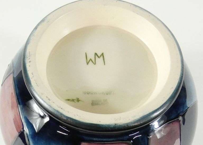 MOORCROFT VASE
