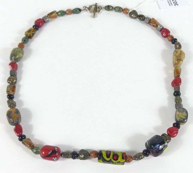 VERY ATTRACTIVE ARTISAN VINTAGE NECKLACE