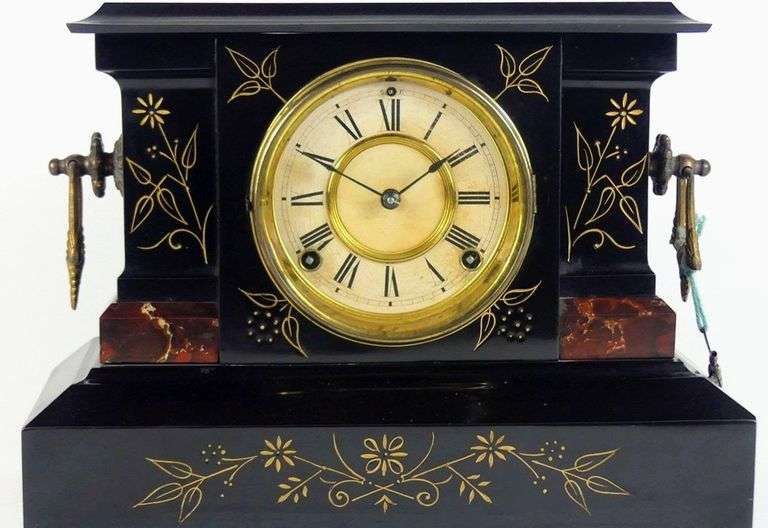 ANTIQUE MANTEL CLOCK