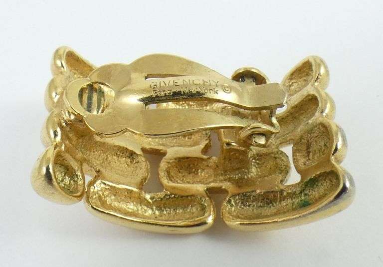 PAIR DESIGNER EAR CLIPS