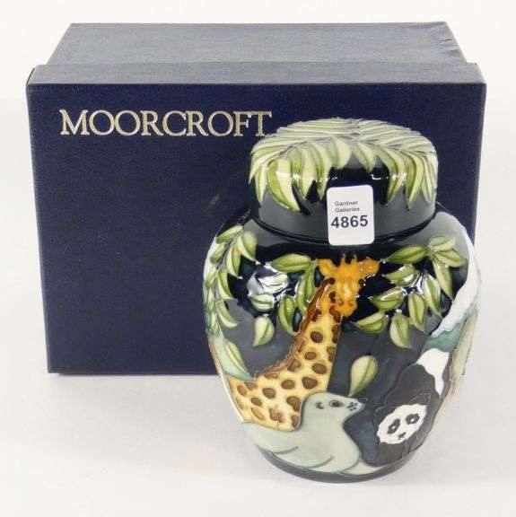 MOORCROFT GINGER JAR