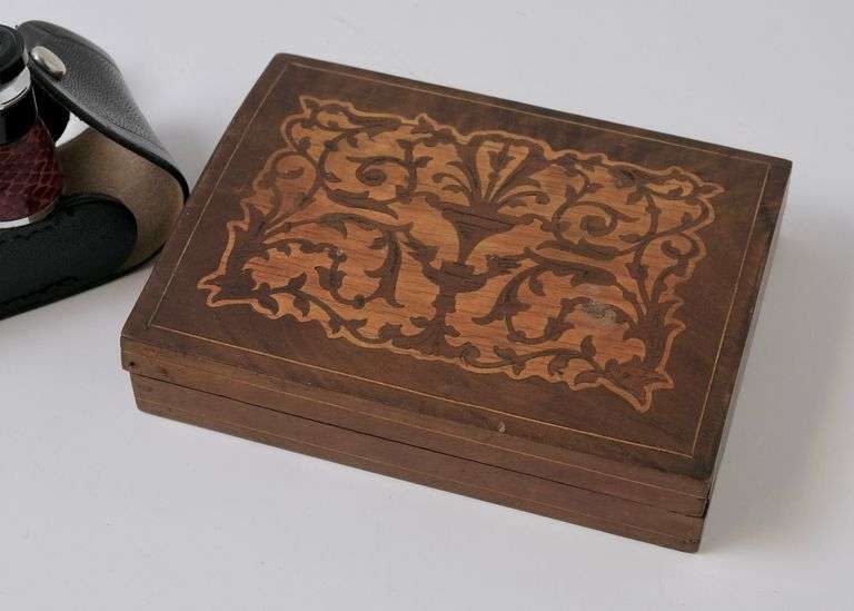 CARD BOX AND OPERA GLASSES