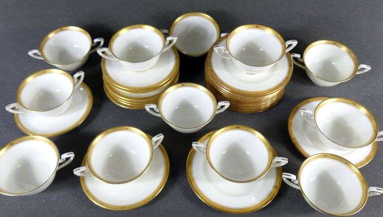 ROYAL WORCESTER & LENNOX DINNERWARE