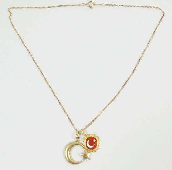 GOLD PENDANTS ON CHAIN