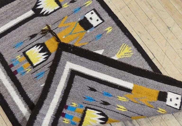 VINTAGE NAVAJO RUG