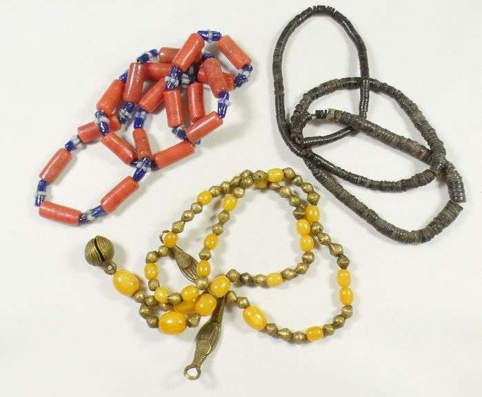 7 ANTIQUE/VINTAGE NECKLACES