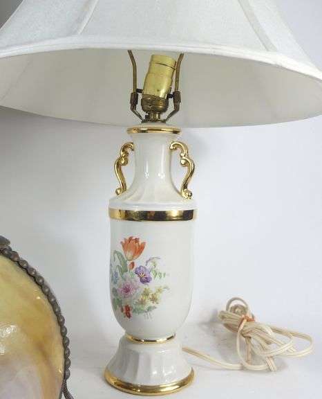 PAIR TABLE LAMPS & LIGHT FIXTURE